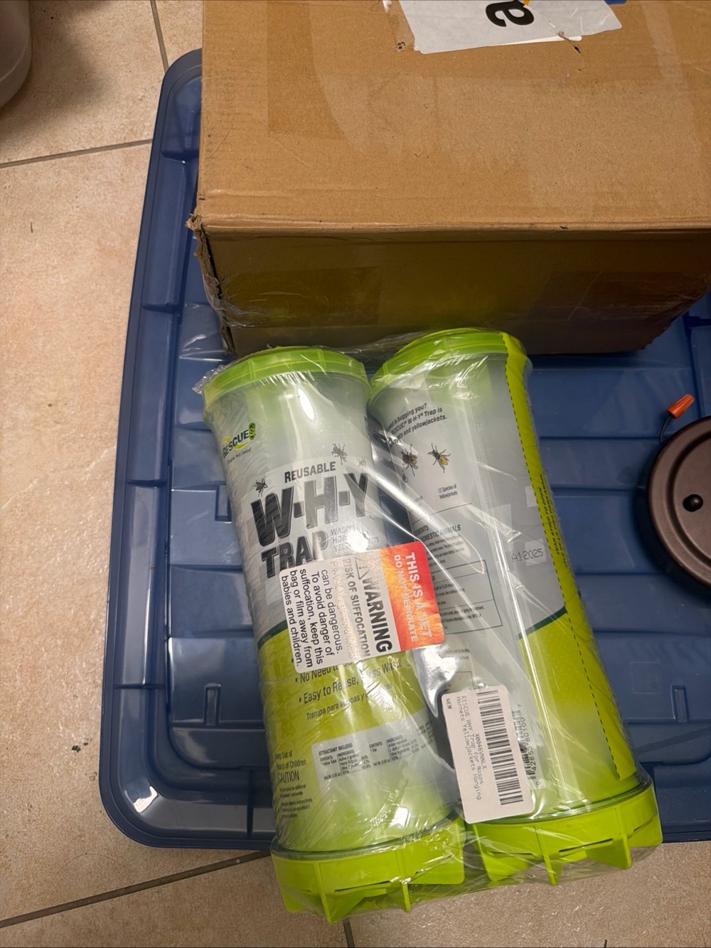 2 RESCUE WHY TRAP Wasps,Hornets & flies Yellowjackets,NEW W/ Attractan